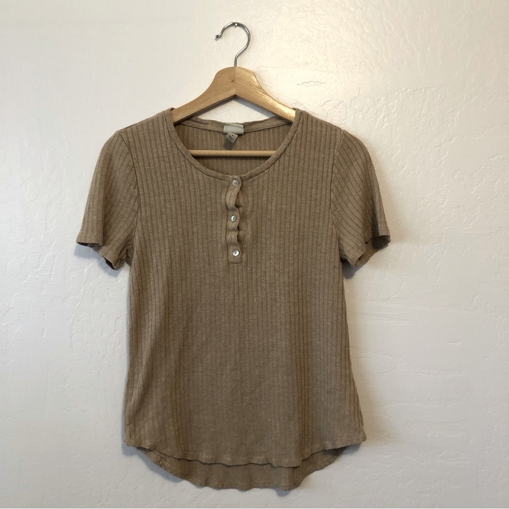 Universal Thread Knit Shirt